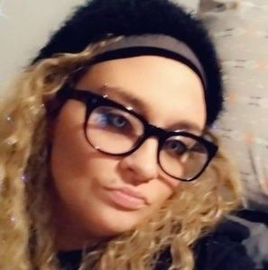 Meet your Posher, Lacey